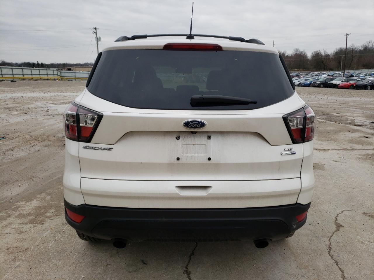 Photo 5 VIN: 1FMCU9GD2HUA91397 - FORD ESCAPE 