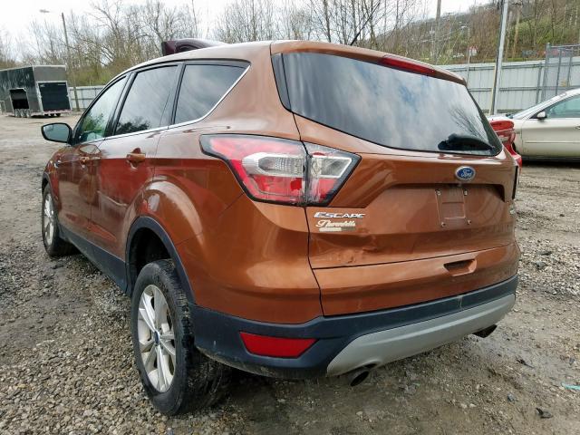 Photo 2 VIN: 1FMCU9GD2HUB58807 - FORD ESCAPE SE 