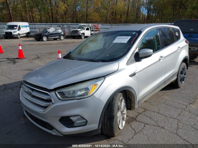 Photo 1 VIN: 1FMCU9GD2HUC68465 - FORD ESCAPE 