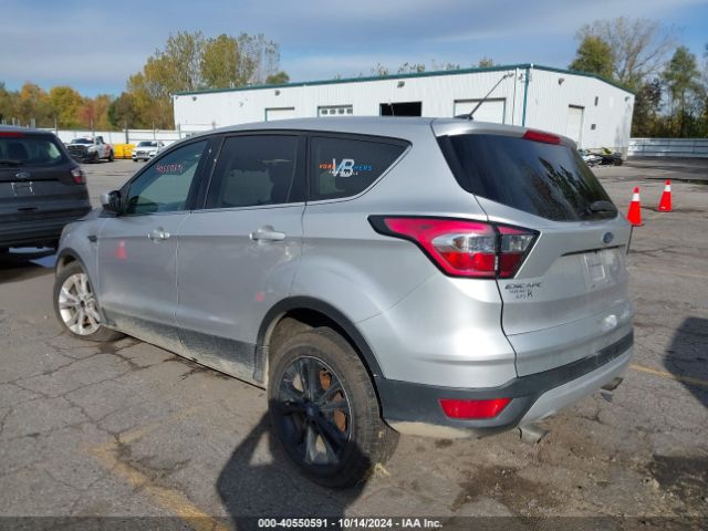 Photo 2 VIN: 1FMCU9GD2HUC68465 - FORD ESCAPE 