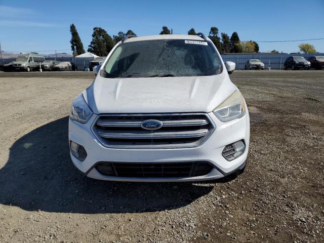 Photo 4 VIN: 1FMCU9GD2HUE09163 - FORD ESCAPE SE 