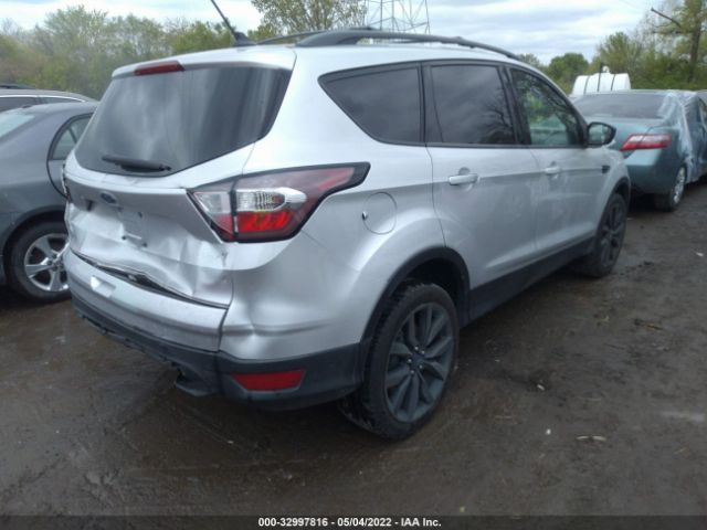 Photo 3 VIN: 1FMCU9GD2JUA15281 - FORD ESCAPE 