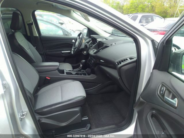 Photo 4 VIN: 1FMCU9GD2JUA15281 - FORD ESCAPE 