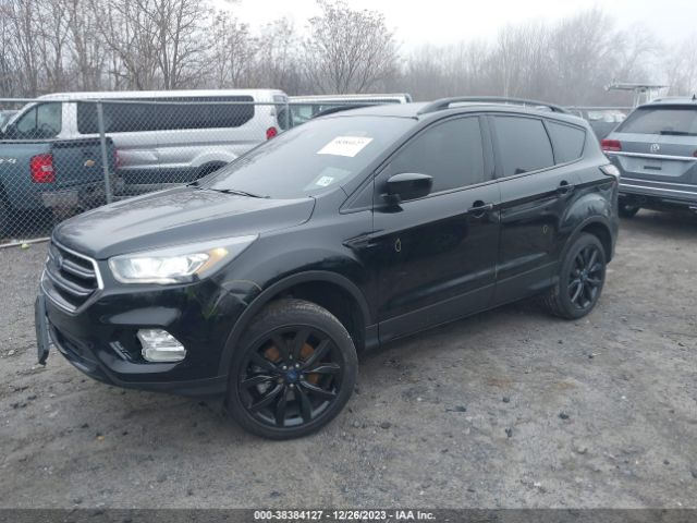 Photo 1 VIN: 1FMCU9GD2JUB94356 - FORD ESCAPE 