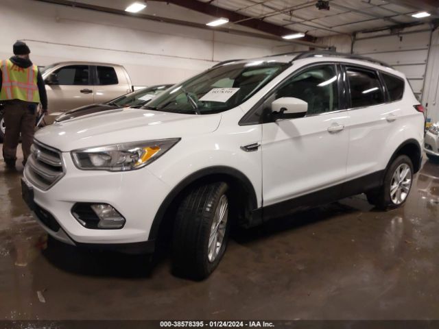 Photo 1 VIN: 1FMCU9GD2JUC36556 - FORD ESCAPE 