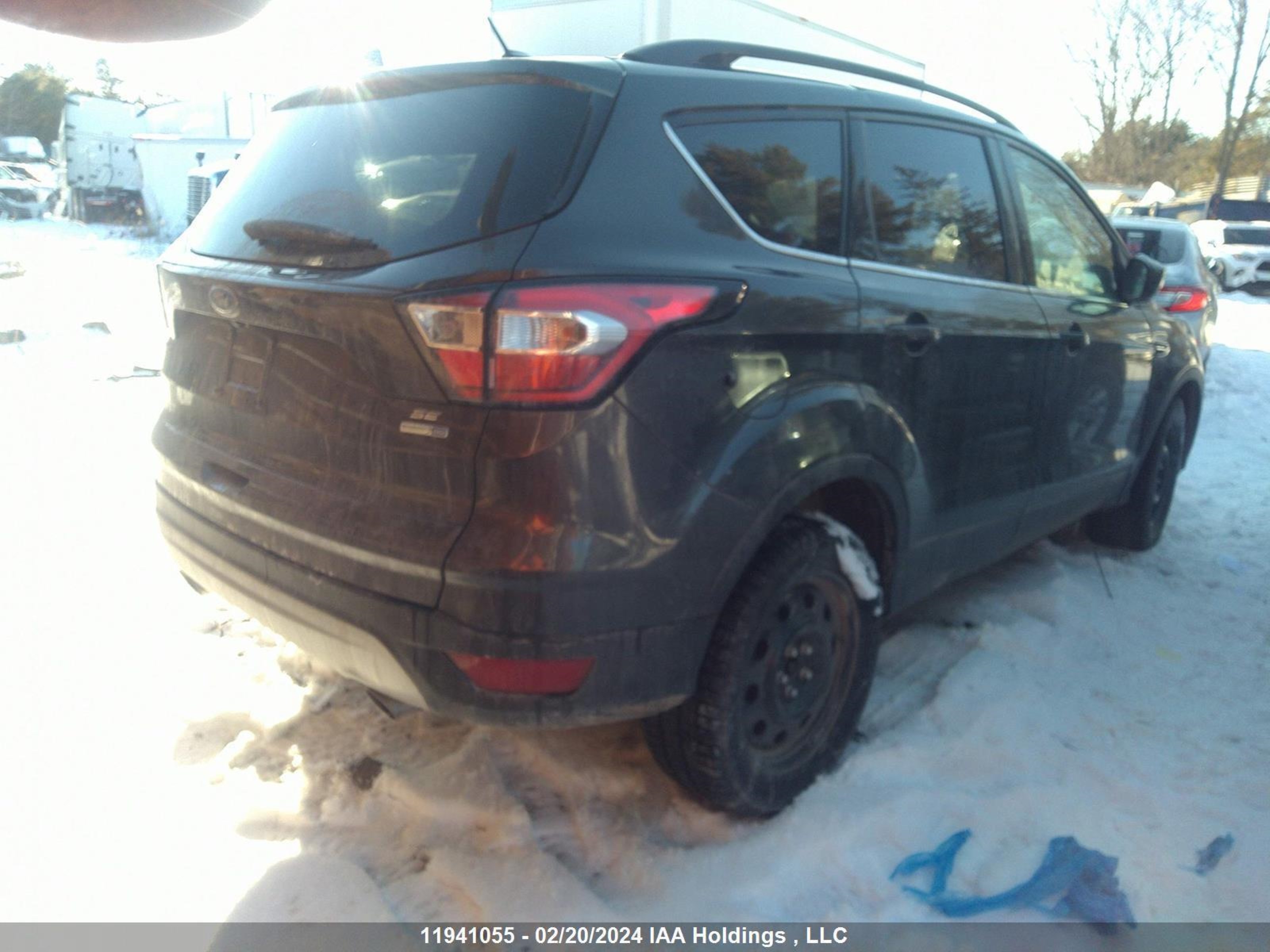 Photo 3 VIN: 1FMCU9GD2JUD32543 - FORD ESCAPE 