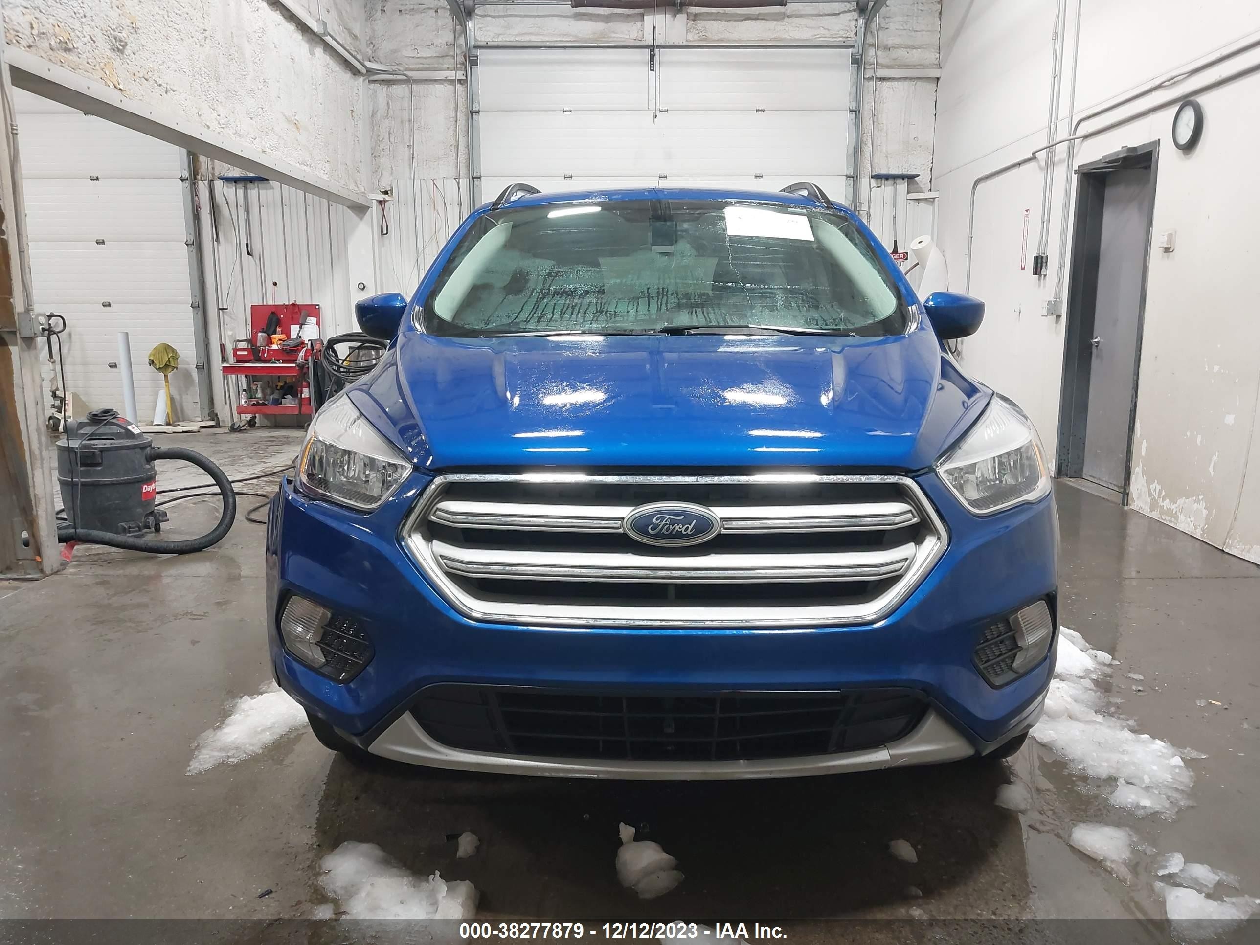 Photo 11 VIN: 1FMCU9GD2JUD51741 - FORD ESCAPE 