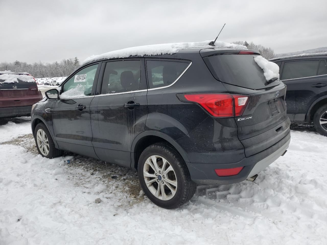 Photo 1 VIN: 1FMCU9GD2KUA33491 - FORD ESCAPE 