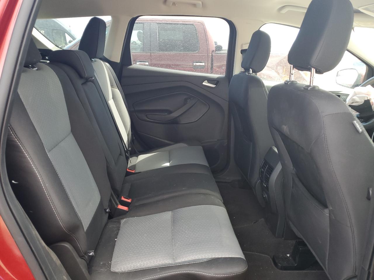 Photo 10 VIN: 1FMCU9GD2KUB03474 - FORD ESCAPE 