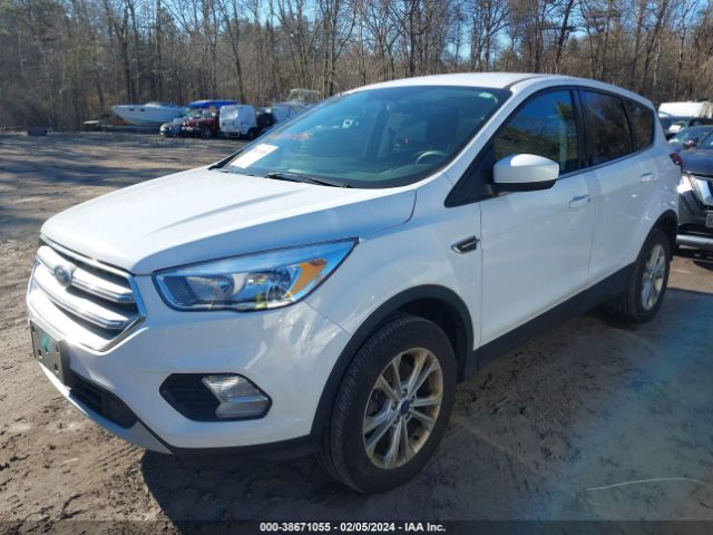 Photo 1 VIN: 1FMCU9GD2KUB83889 - FORD ESCAPE 