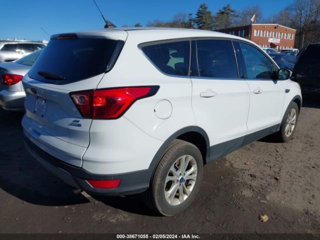 Photo 3 VIN: 1FMCU9GD2KUB83889 - FORD ESCAPE 