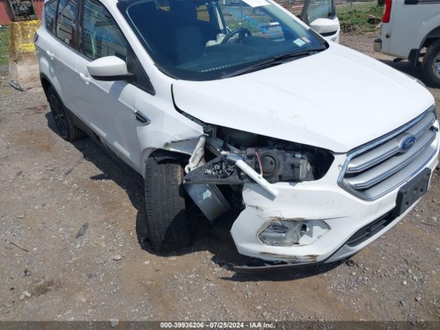 Photo 5 VIN: 1FMCU9GD3HUB06604 - FORD ESCAPE 