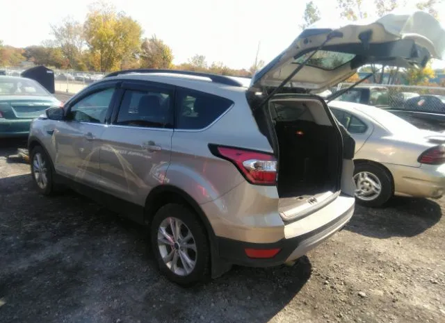 Photo 2 VIN: 1FMCU9GD3HUC97649 - FORD ESCAPE 