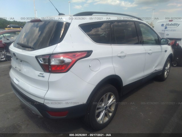 Photo 3 VIN: 1FMCU9GD3HUE98693 - FORD ESCAPE 