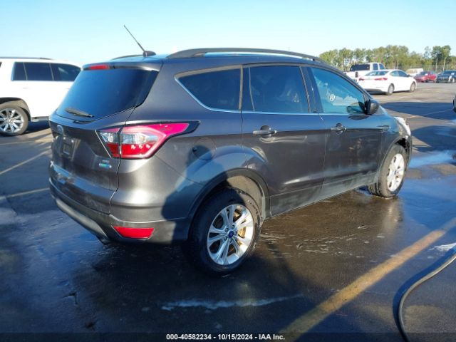 Photo 3 VIN: 1FMCU9GD3JUA32249 - FORD ESCAPE 