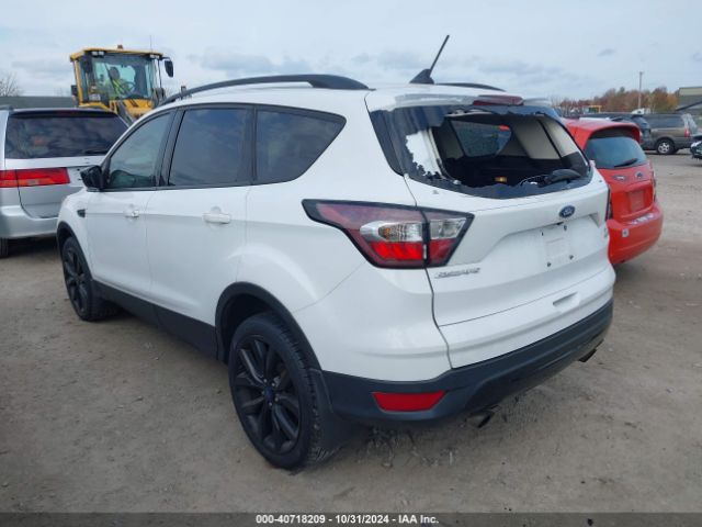 Photo 2 VIN: 1FMCU9GD3JUA50640 - FORD ESCAPE 