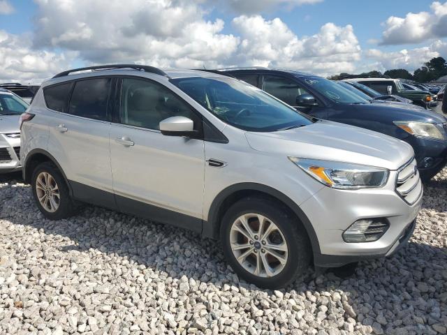 Photo 3 VIN: 1FMCU9GD3JUB15888 - FORD ESCAPE SE 