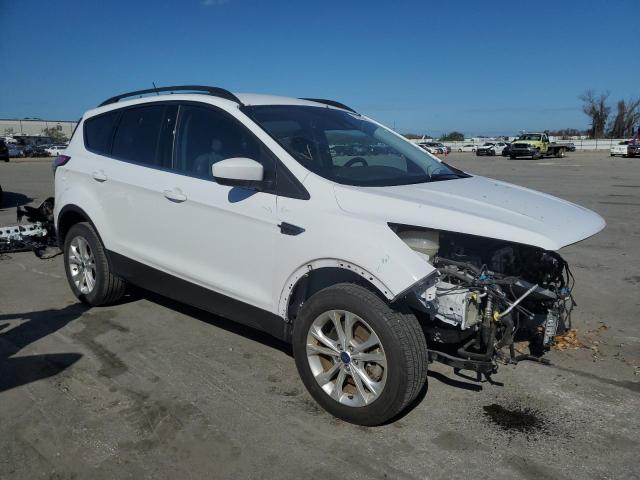 Photo 3 VIN: 1FMCU9GD3JUB16894 - FORD ESCAPE SE 