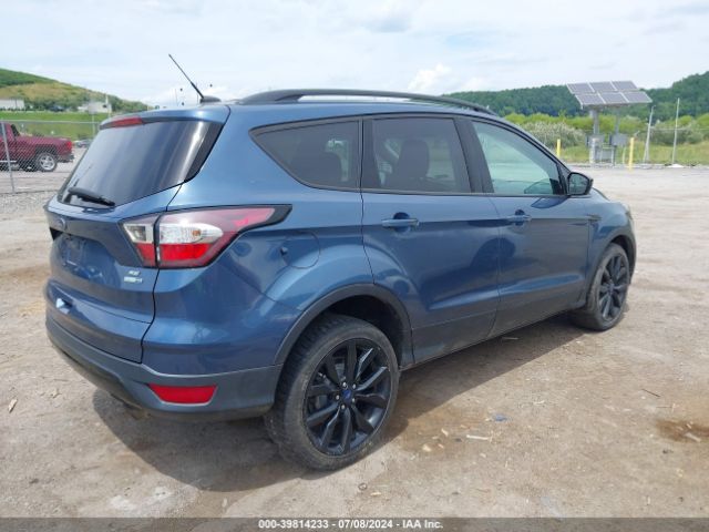 Photo 3 VIN: 1FMCU9GD3JUB30682 - FORD ESCAPE 