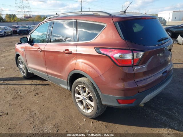 Photo 2 VIN: 1FMCU9GD3JUC01699 - FORD ESCAPE 