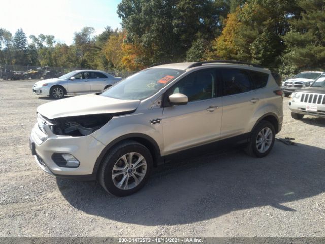 Photo 1 VIN: 1FMCU9GD3JUC40468 - FORD ESCAPE 