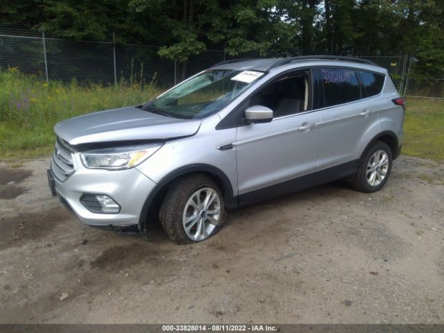 Photo 1 VIN: 1FMCU9GD3JUC53429 - FORD ESCAPE 