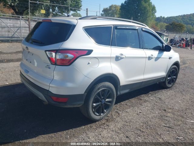 Photo 3 VIN: 1FMCU9GD3JUC56475 - FORD ESCAPE 