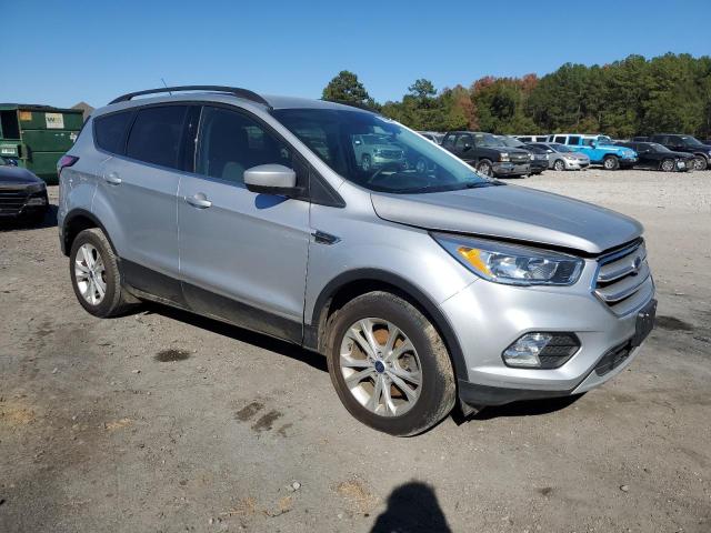 Photo 3 VIN: 1FMCU9GD3JUC87287 - FORD ESCAPE 