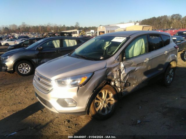 Photo 1 VIN: 1FMCU9GD3KUB09560 - FORD ESCAPE 