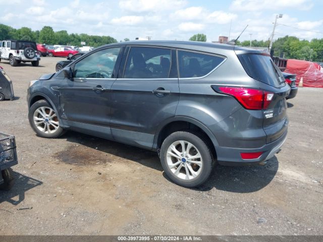 Photo 2 VIN: 1FMCU9GD3KUB91242 - FORD ESCAPE 