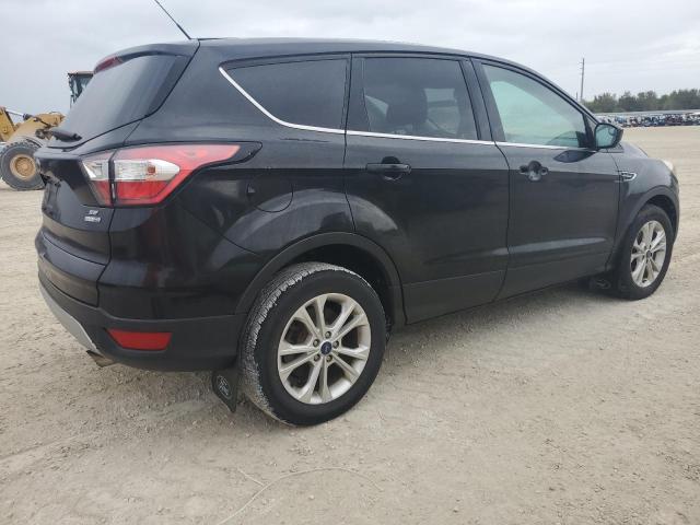 Photo 2 VIN: 1FMCU9GD4HUC70234 - FORD ESCAPE SE 