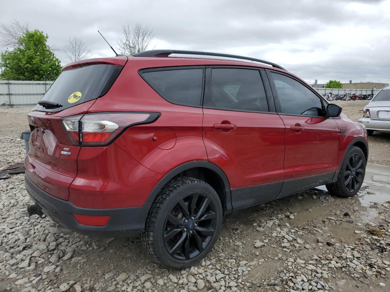 Photo 2 VIN: 1FMCU9GD4HUC74378 - FORD ESCAPE 