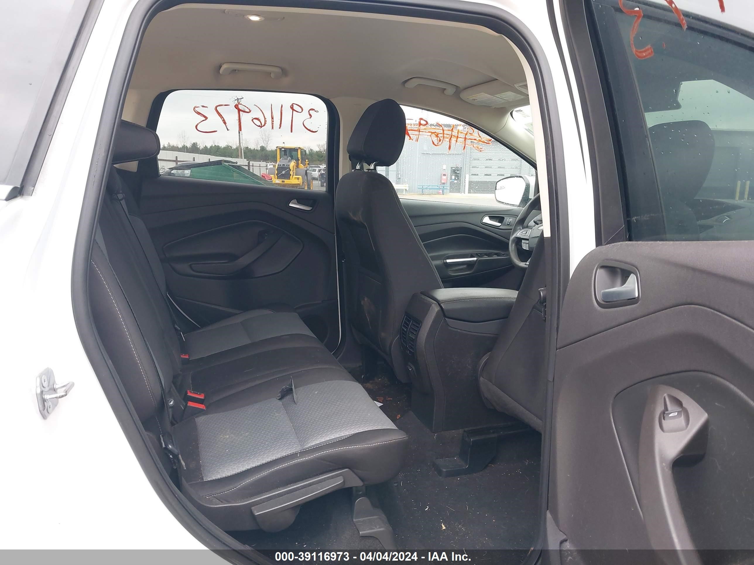 Photo 5 VIN: 1FMCU9GD4HUD43828 - FORD ESCAPE 