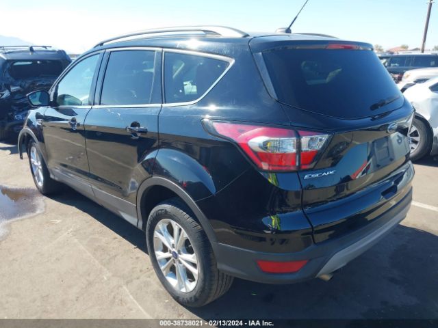 Photo 2 VIN: 1FMCU9GD4JUA24743 - FORD ESCAPE 