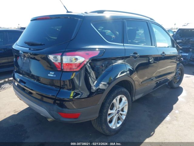 Photo 3 VIN: 1FMCU9GD4JUA24743 - FORD ESCAPE 