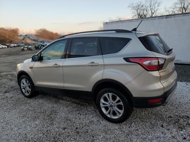 Photo 1 VIN: 1FMCU9GD4JUB42761 - FORD ESCAPE 