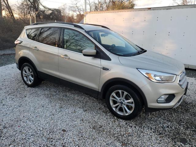 Photo 3 VIN: 1FMCU9GD4JUB42761 - FORD ESCAPE 