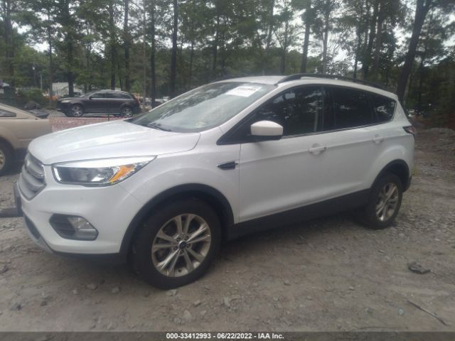 Photo 1 VIN: 1FMCU9GD4JUD60831 - FORD ESCAPE 