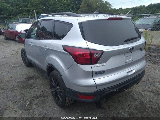 Photo 2 VIN: 1FMCU9GD4KUA27904 - FORD ESCAPE 