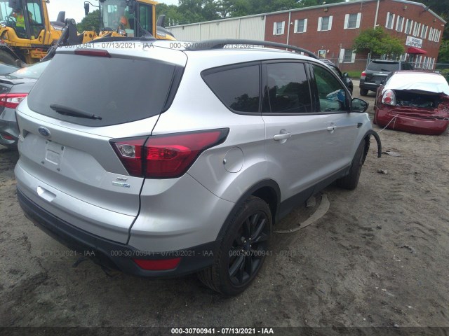 Photo 3 VIN: 1FMCU9GD4KUA27904 - FORD ESCAPE 