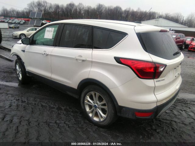 Photo 2 VIN: 1FMCU9GD4KUA86659 - FORD ESCAPE 