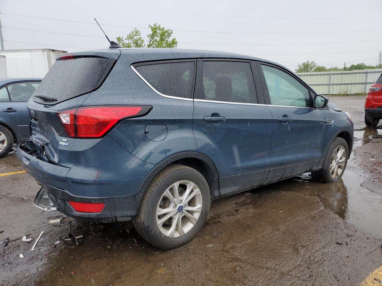 Photo 2 VIN: 1FMCU9GD4KUB54877 - FORD ESCAPE 