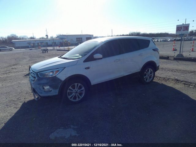 Photo 1 VIN: 1FMCU9GD5HUB05776 - FORD ESCAPE 