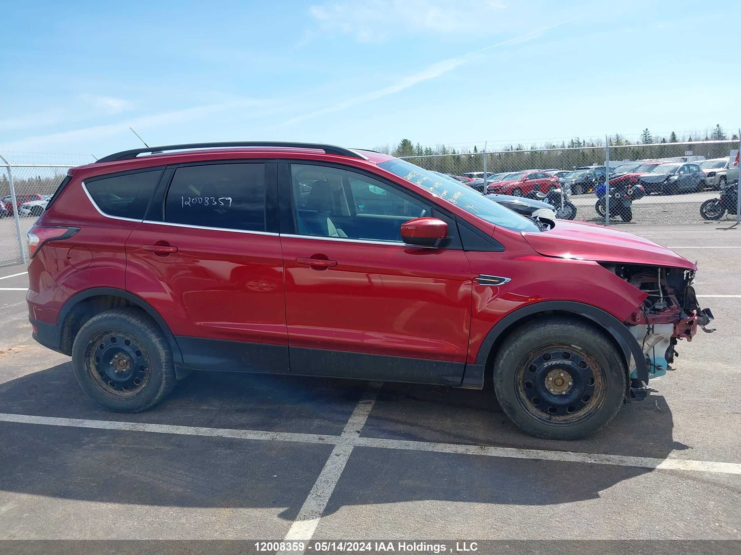 Photo 12 VIN: 1FMCU9GD5HUB17992 - FORD ESCAPE 