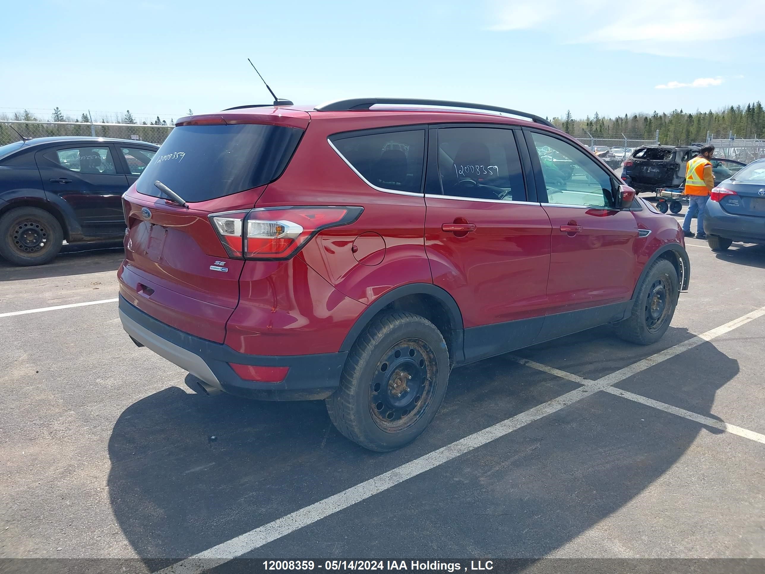 Photo 3 VIN: 1FMCU9GD5HUB17992 - FORD ESCAPE 