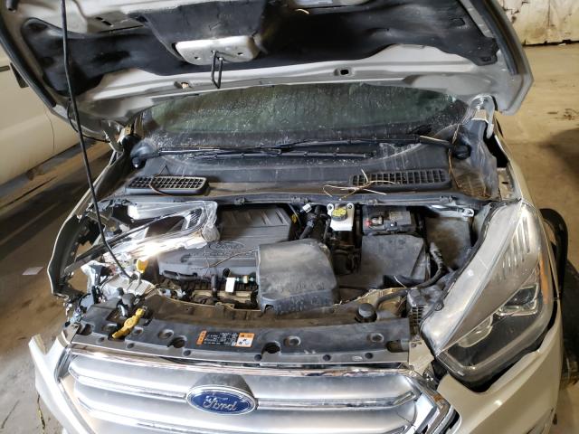 Photo 6 VIN: 1FMCU9GD5HUE02904 - FORD ESCAPE SE 