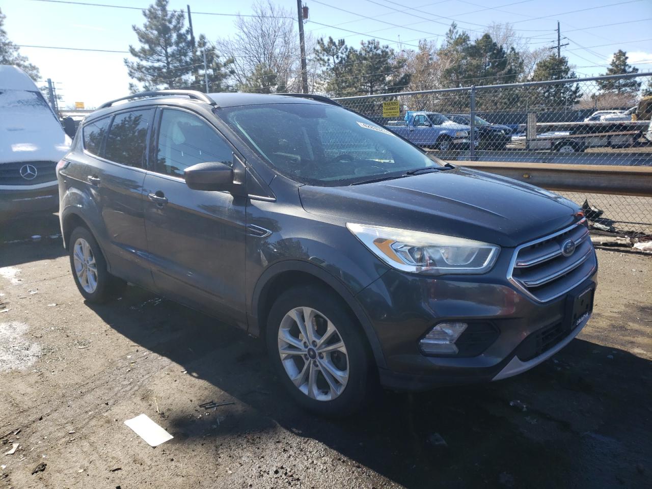 Photo 3 VIN: 1FMCU9GD5HUE17709 - FORD ESCAPE 