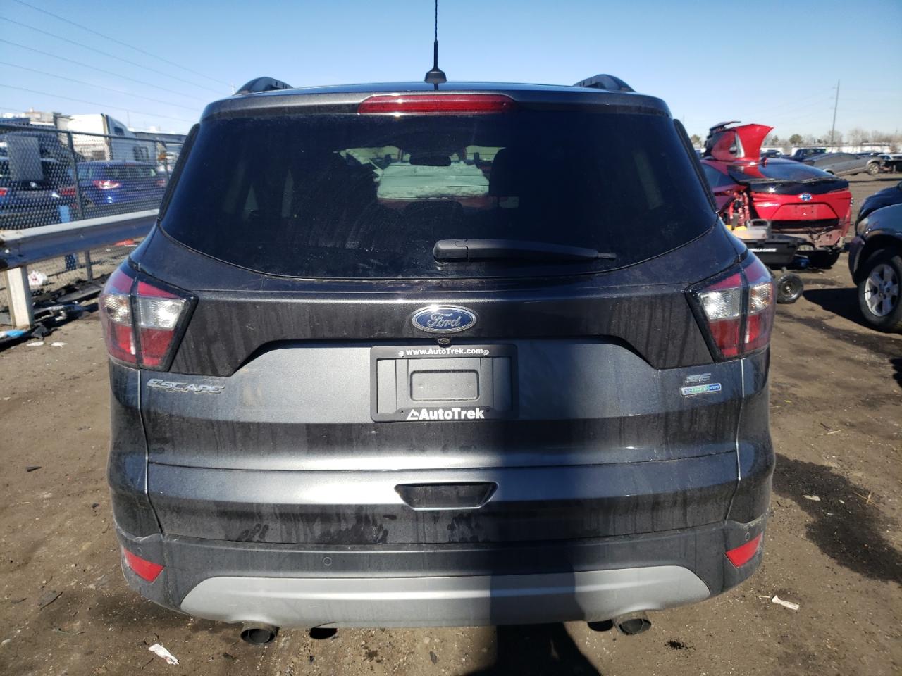 Photo 5 VIN: 1FMCU9GD5HUE17709 - FORD ESCAPE 