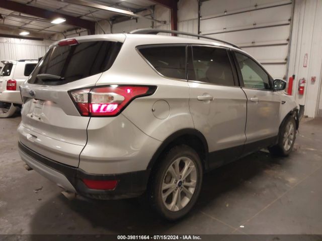 Photo 3 VIN: 1FMCU9GD5JUA73322 - FORD ESCAPE 