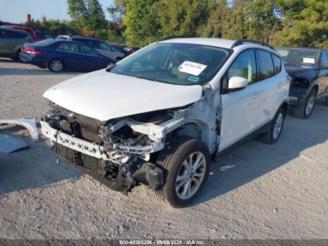 Photo 1 VIN: 1FMCU9GD5JUB79608 - FORD ESCAPE 